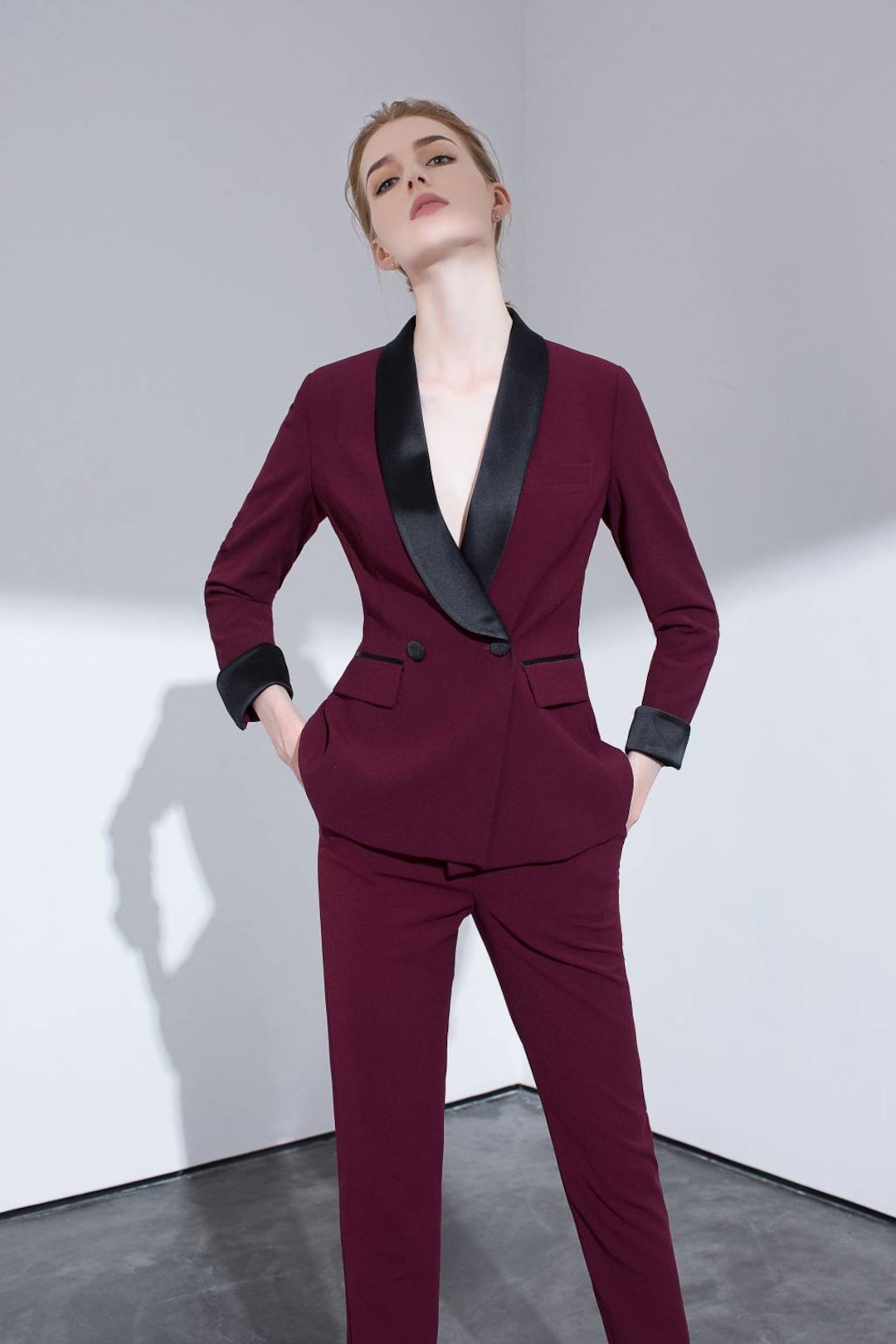  Business Suit for Women Peak Lapel Solid Blazer Pant Suit Set  for Work Professional Beige Suit : Clothing, Shoes & Jewelry