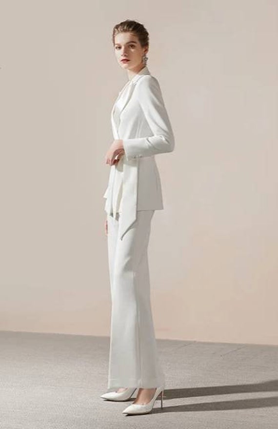Buy Thread & Button Kids Street White Suit (Set of 3) online