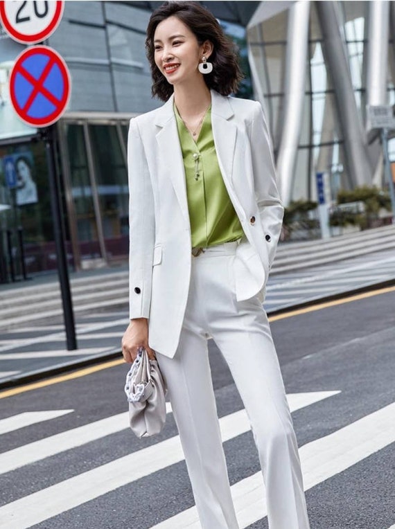 White 2-piece Pants Suits Also 