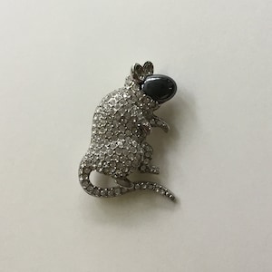 Vintage LP Signed Crystal Mouse Brooch
