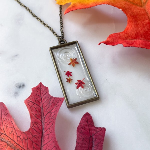 Fallen leaf pond necklace