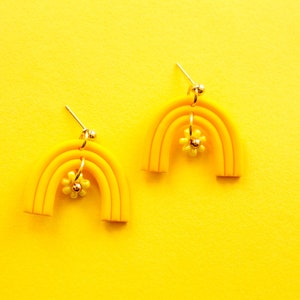 Lulu collection/Arch shape/Mini bead flowers/Polymer clay earrings/Handmade jewellery/Statement accessories/Summer earrings/Trendy jewellery