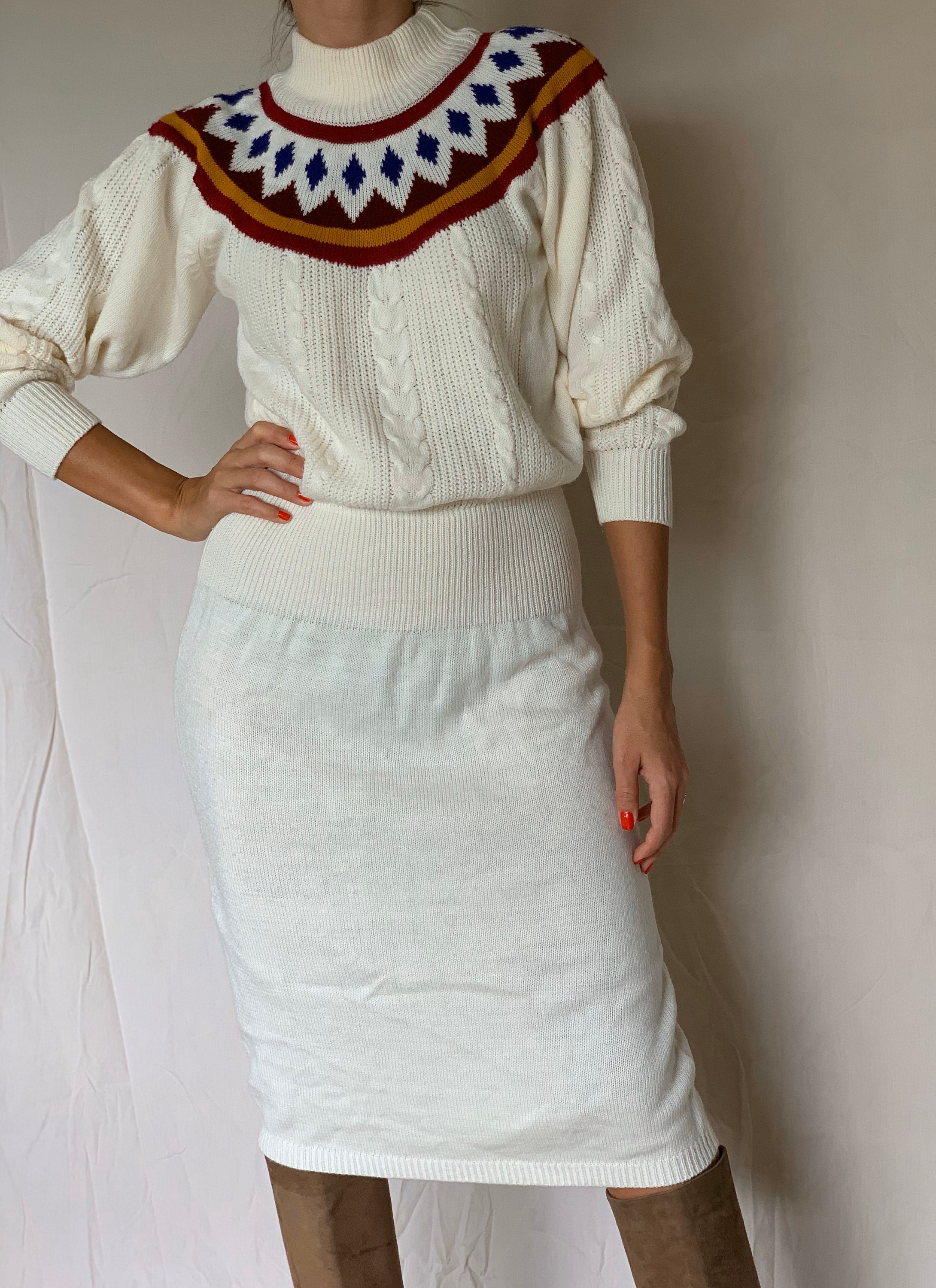 Vintage Knitted White Midi Dress with Color Print