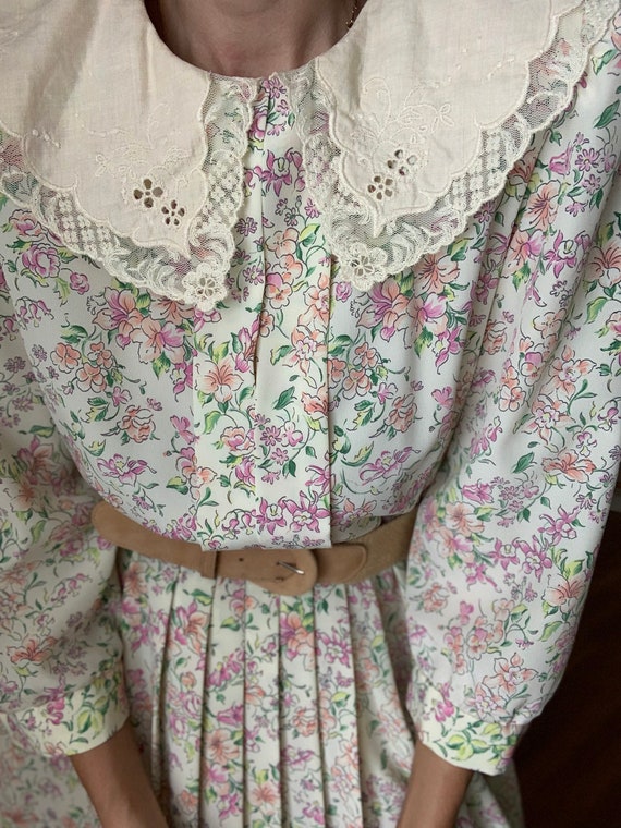 Vintage 70s Linen Collar Floral Dress - image 1