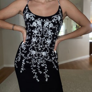 Vintage MAGGY LONDON Embroidered Black Cocktail Dress