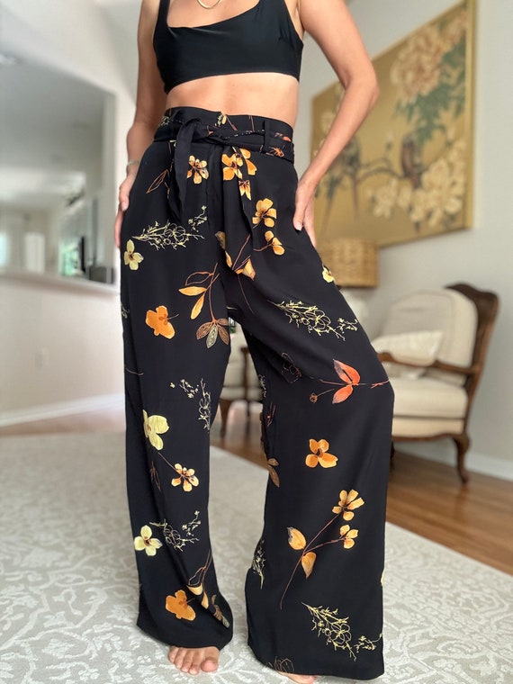 Vintage CACHE Rayon Florar High Waisted Flare Blac