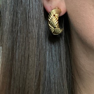 Vintage 80er Gold Ton Gestrickte Form Ohrringe
