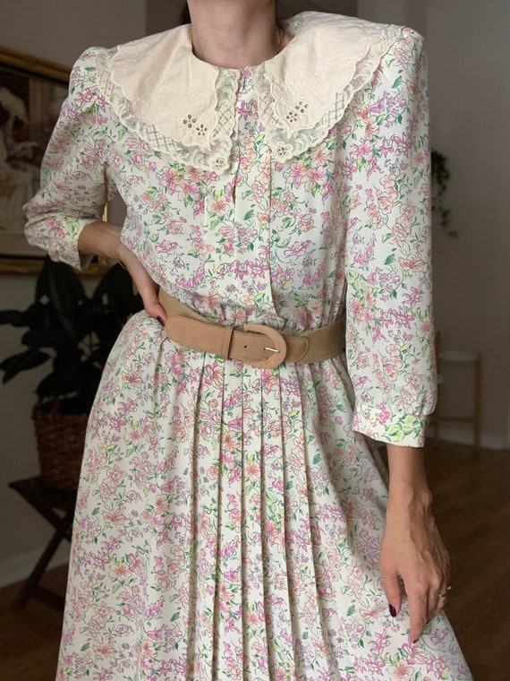 Vintage 70s Linen Collar Floral Dress - image 2