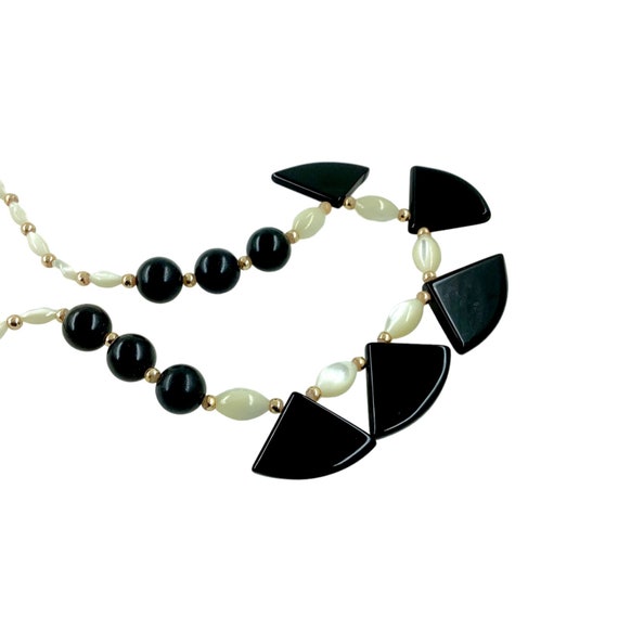 1960s MOP French Jet Delicate Necklace, Two Tone,… - image 6