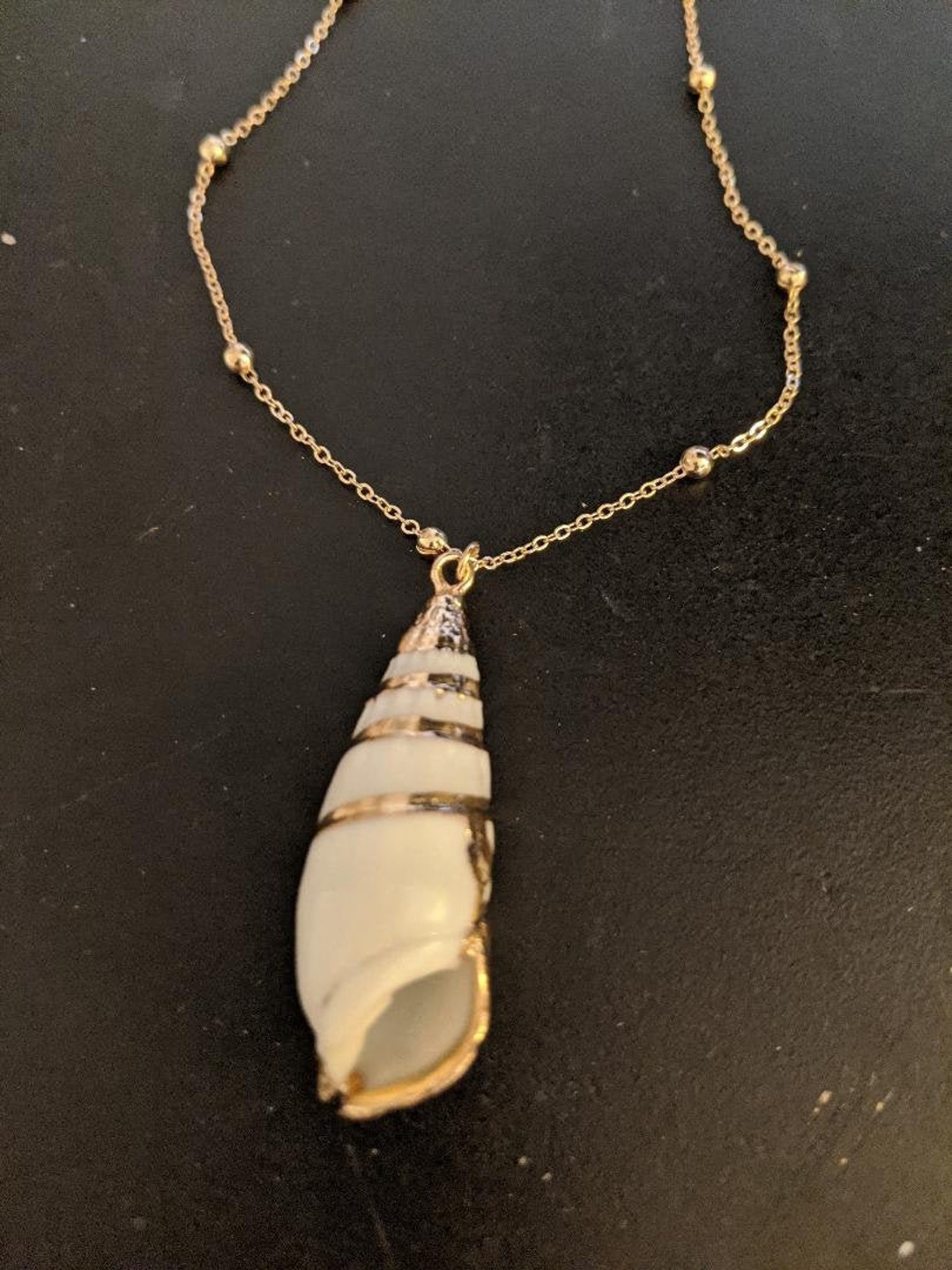 Collier Sautoir Long Et élégant En Coquillages Naturels - Blanc Beige, Style Bohème Et Vacances, Neuf (sans Emballage)