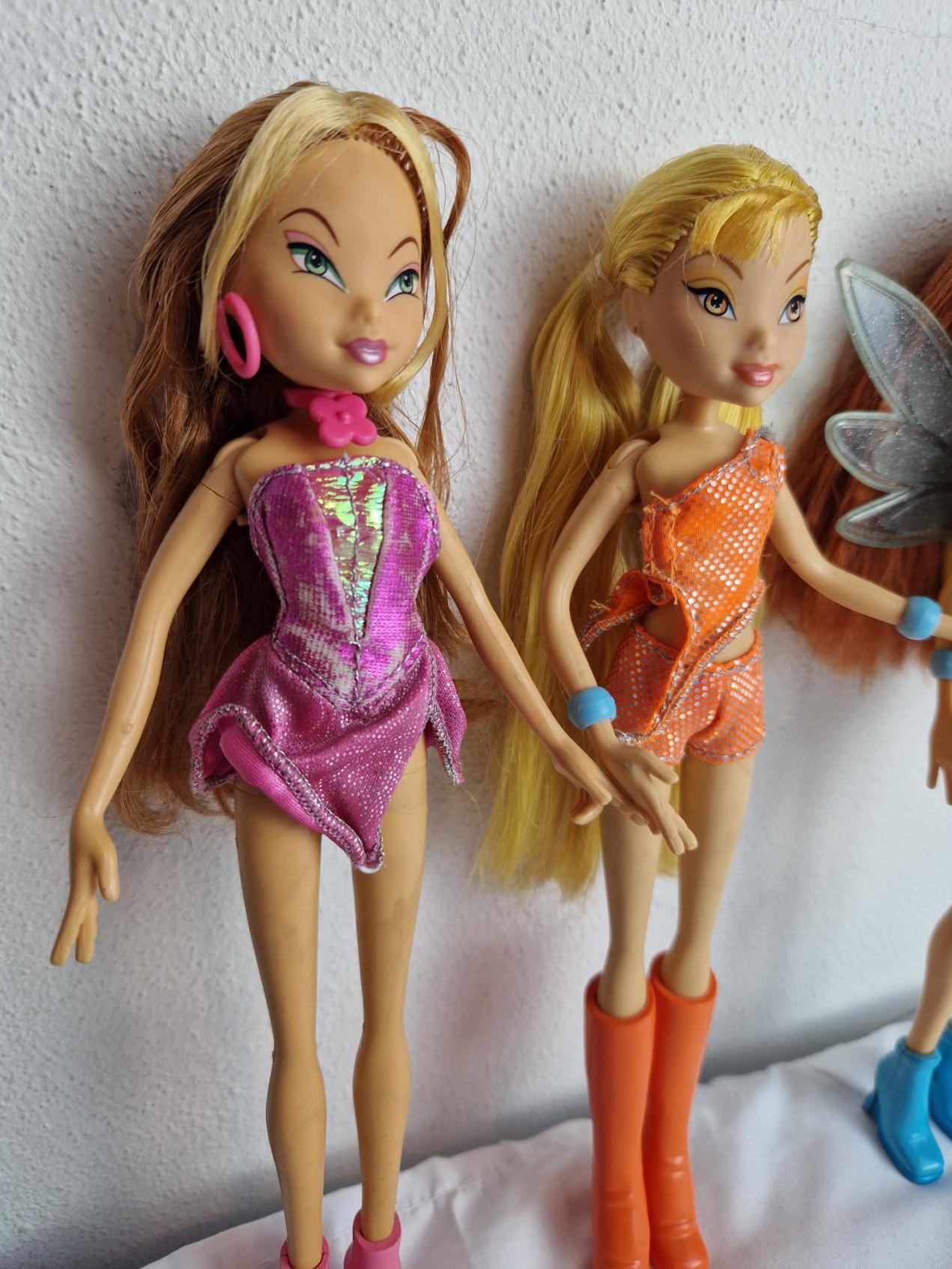 Winx flora lovix fairy et flora charmix fairy Winx flora lovix fairy et flora charmix fairy