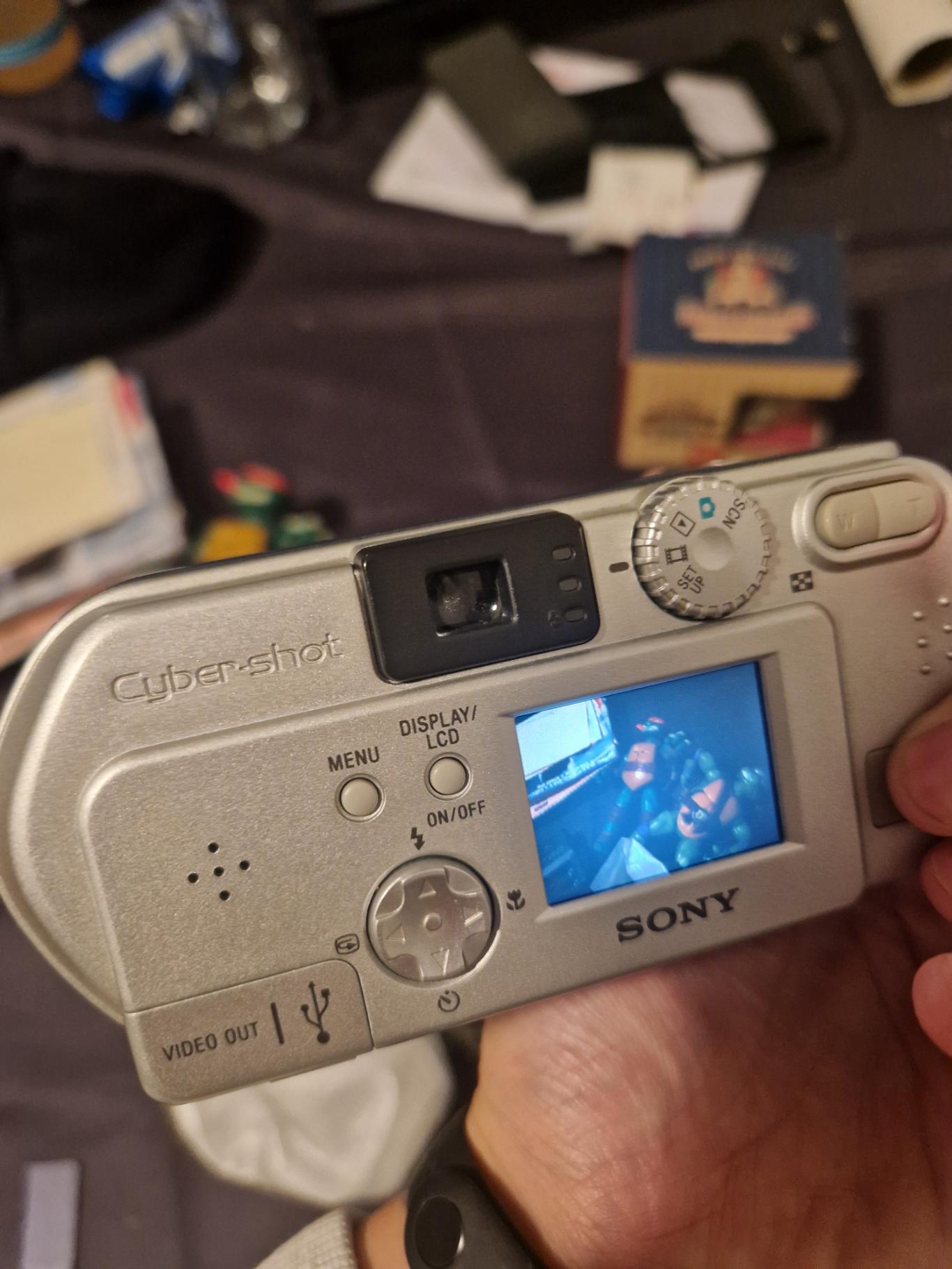 Vintage Sony Cyber-shot DSC-P71 3.2MP Digital Camera, 3X Optical