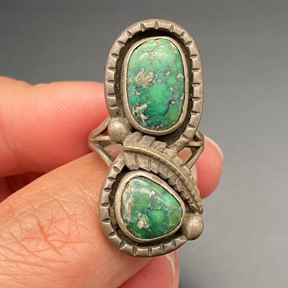 Vintage Navajo Native Turquoise Silver Ring Size 5