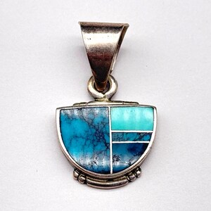 Ray Tracey Pendant - Etsy