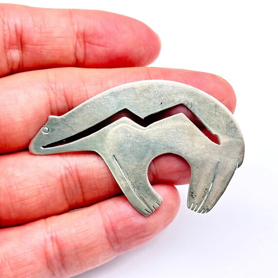 Vintage Southwestern Spirit Bear Sterling Silver Brooch Pin