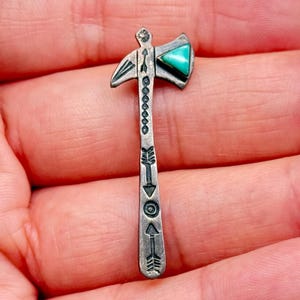 Vintage Navajo Native Turquoise Tomahawk Axt Pfeil Stampwork Silber Brosche Pin