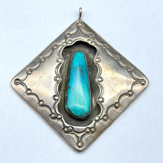 r68ナバホ族作家に寄るシャドーボックスターコイズ＆シルバーリング◎本物インディアンジュエリー保証◎ネイティブアクセサリー z インディアンジュエリー ナバホ族 ターコイズ シルバー