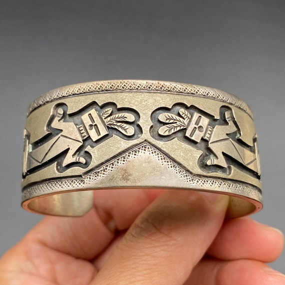 Native American Ocean Blue Navajo Jerr Nelson Sterling Silver Bracelet Cuff Native American Ocean Blue Navajo Jerr Nelson Sterling Silver Bracelet Cuff