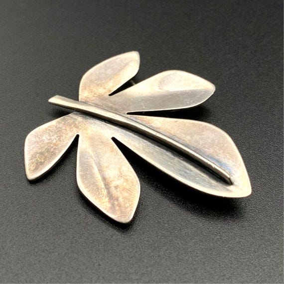 Vintage Modernist Luella Schroeder Hand Made Fig Leaf Sterling Silver Pin Brooch