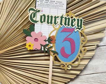 Decorazione per torta a tema libro: decorazioni per feste Dark Academia