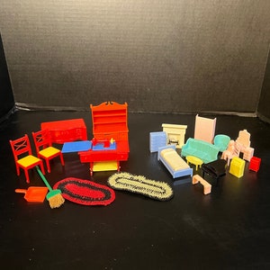 Vintage dollhouse furniture brands 2025