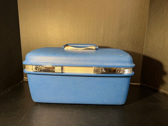 Classic Samsonite Brilliant Blue Train Case 1970's - image 1