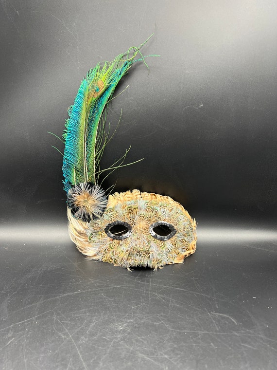 Lovely Masquerade Mask Hand Made Feathers Sequins 