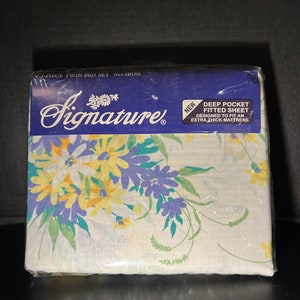 Vintage Floral Twin Size Sheet NOS New Old Stock