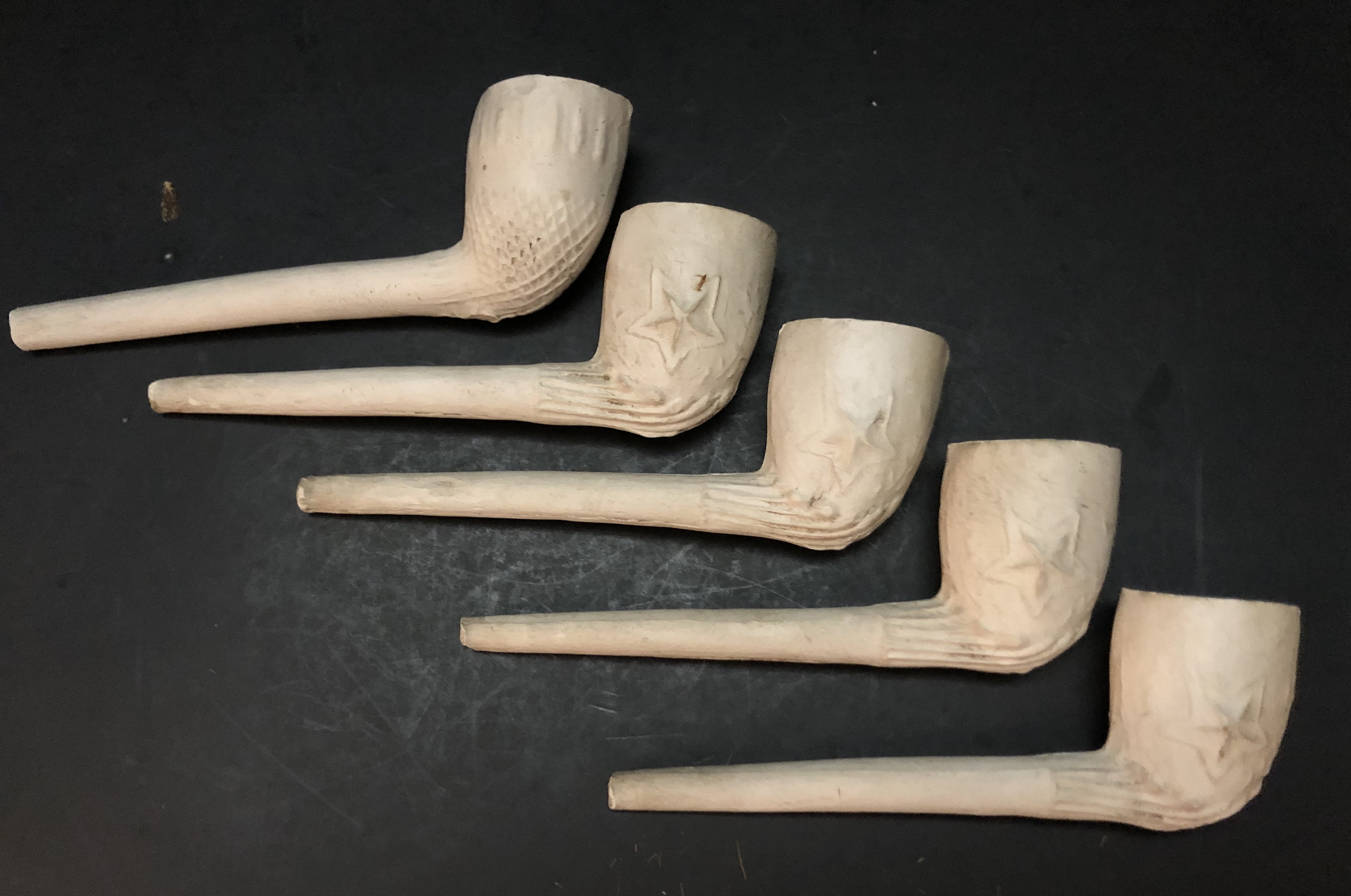 1913 Flemish Art Co Pyrography Pipe Holder With 5 Clay Pipes | Etsy