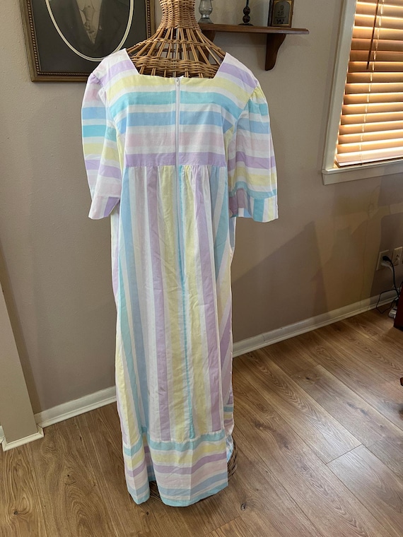 Vintage Duster Housecoat Housedress Loungewear - image 1