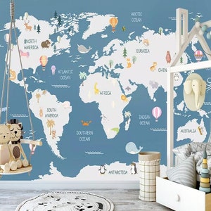 Safari Cartoon World Map Nursery Wallpaper, Peint à la main World Map Cartoon Animals et Hot-air Balloon Baby' Room Kids' Room Wall Murals