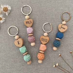 Porte-clés avec nom et cœur, bijou de sac personnalisé, pendentif pour le sac à dos ou le cartable