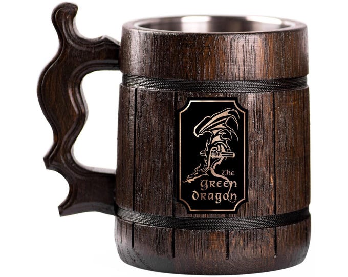 Green Dragon Tavern Mug – Rustic Fantasy Beer Stein with Pub Emblem and Barrel Style
