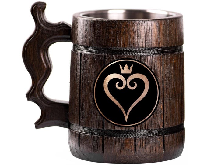 Kingdom Hearts Beer Mug – Wood Barrel Style Tankard with Crowned Emblem for Gamers