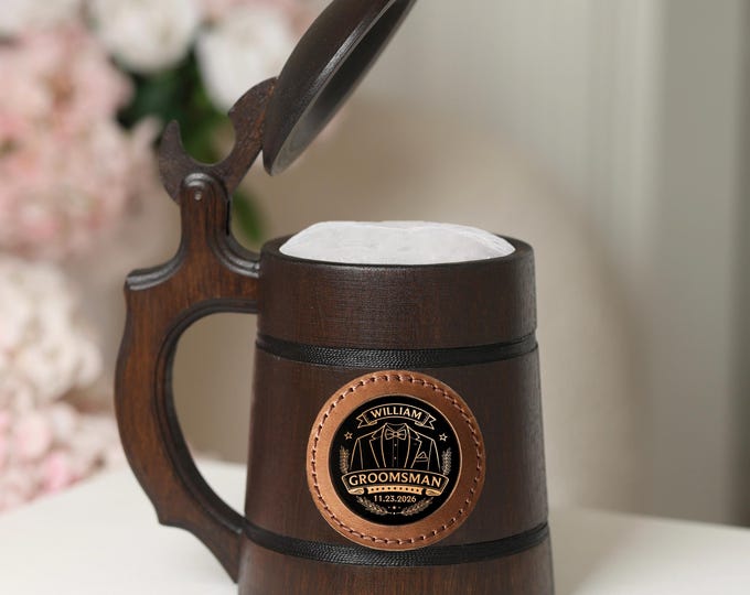 Personalized Oak Tankard with Lid, Wedding Favor Beer Mug, Groomsmen Gift 500ml