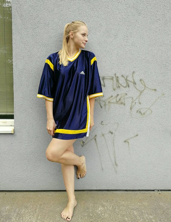 old school womens adidas shoes