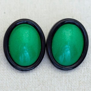 Vintage Jade Green Stud Earrings - F1