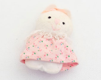 Vintage Cute Fabric Kitten Brooch - A4