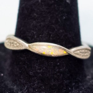 Size 9, Vintage Spiral Waves Sterling Silver Ring by Avon - H1