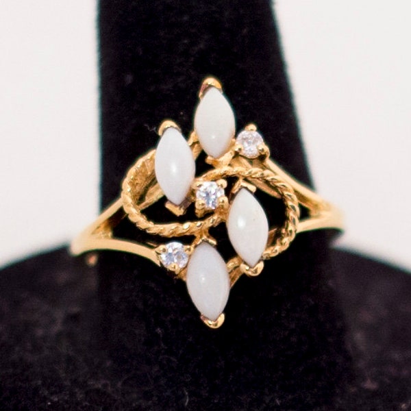 Size 8 1/4, Gold Tone Ring, Multi Gem Ring, Faux Opal Ring, White Ring, Avon Ring, Gorgeous Ring, Vintage Ring, Glamorous Ring, Pretty Ring.