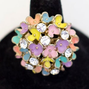 Size 6, Vintage Art Nouveau Colorful Flowers Rhinestone Ring - A23