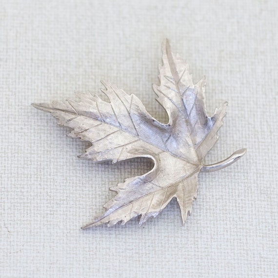 Vintage Silver Tone Maple Leaf Brooch by Avon - A… - image 1
