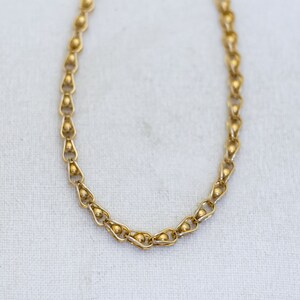 Collar de cadena único con eslabones ovalados de bola esférica en tono dorado vintage de 26 pulgadas de Monet - I1
