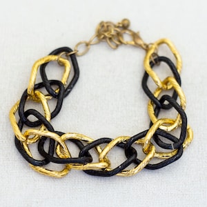 10 inch, Vintage Black & Gold Tone Geometric-shaped Chains Elegant Bracelet - J1