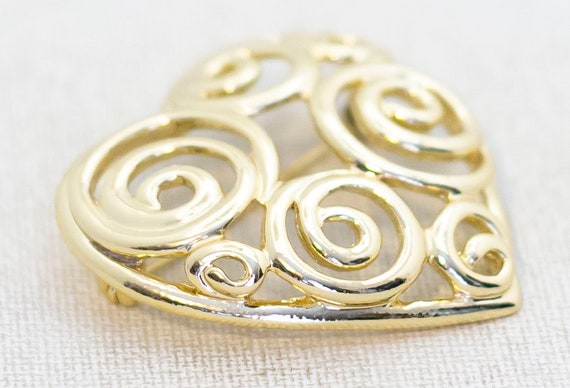 Vintage Gold Tone Spiral Heart Elegant Brooch - M1 - image 2