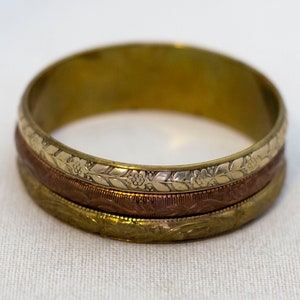 8 inch, Vintage Aristocratic Royal Bangle - AX9