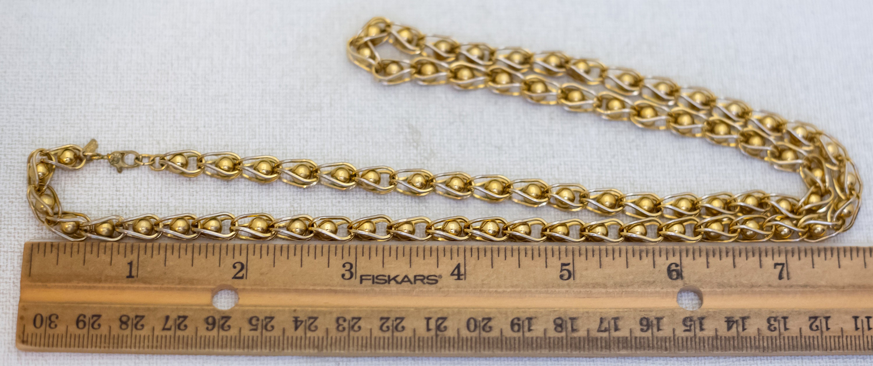 26 Inch, Vintage Gold Tone Sphere Ball Oval Links Unique Chain