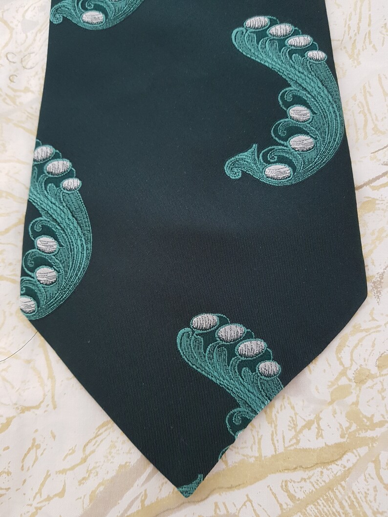 vintage 70s commodore TREVIRA dralon Bayer tie