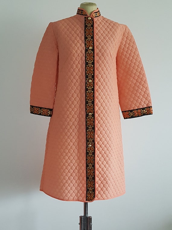 Vintage 60/70's Floral Quilted Housecoat, Bathrob… - image 9