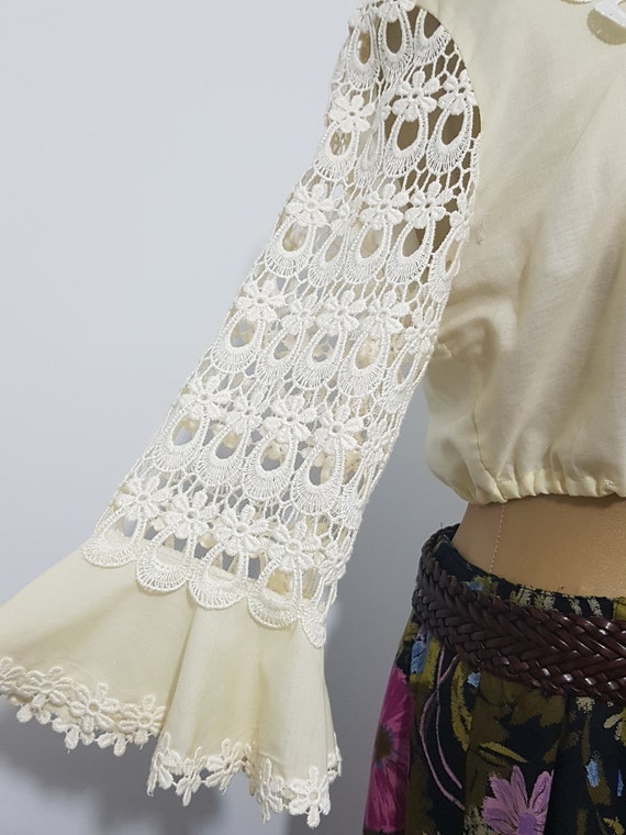 Vintage 70s blouse top corset lace Diolen dirndl … - image 10
